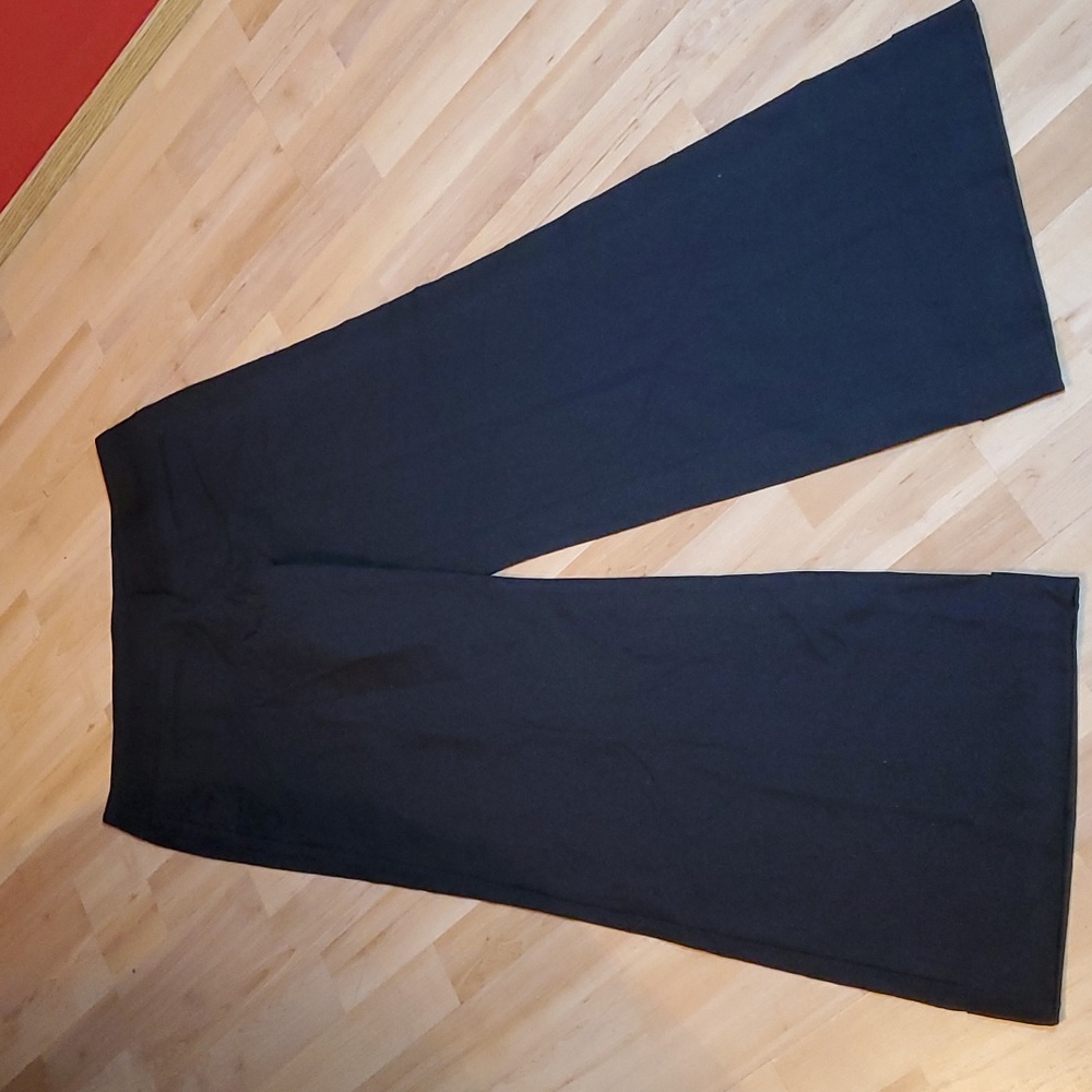 Trina Turk Los Angeles Black Dress Pants Wide Leg Size 8 Brand New with Tags
